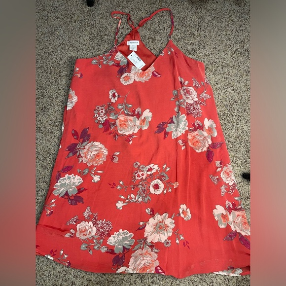 Eyeshadow Dresses & Skirts - EyeShadow at Maurices New floral dress Large